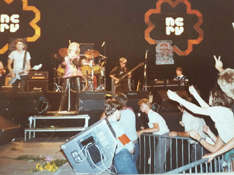 George Kooymans performed during the Losvast event in Ahoy with the LosVast Superband August 13, 1983